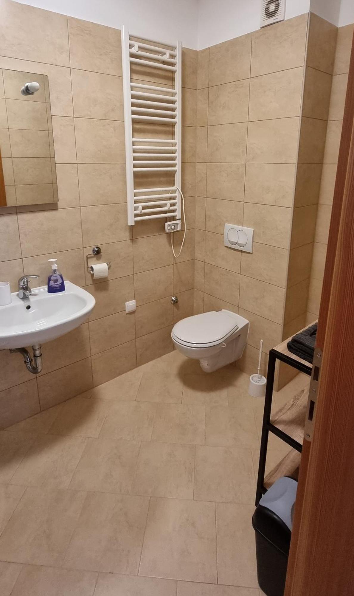 Apartmani Sunce I More بريمونتيرا المظهر الخارجي الصورة