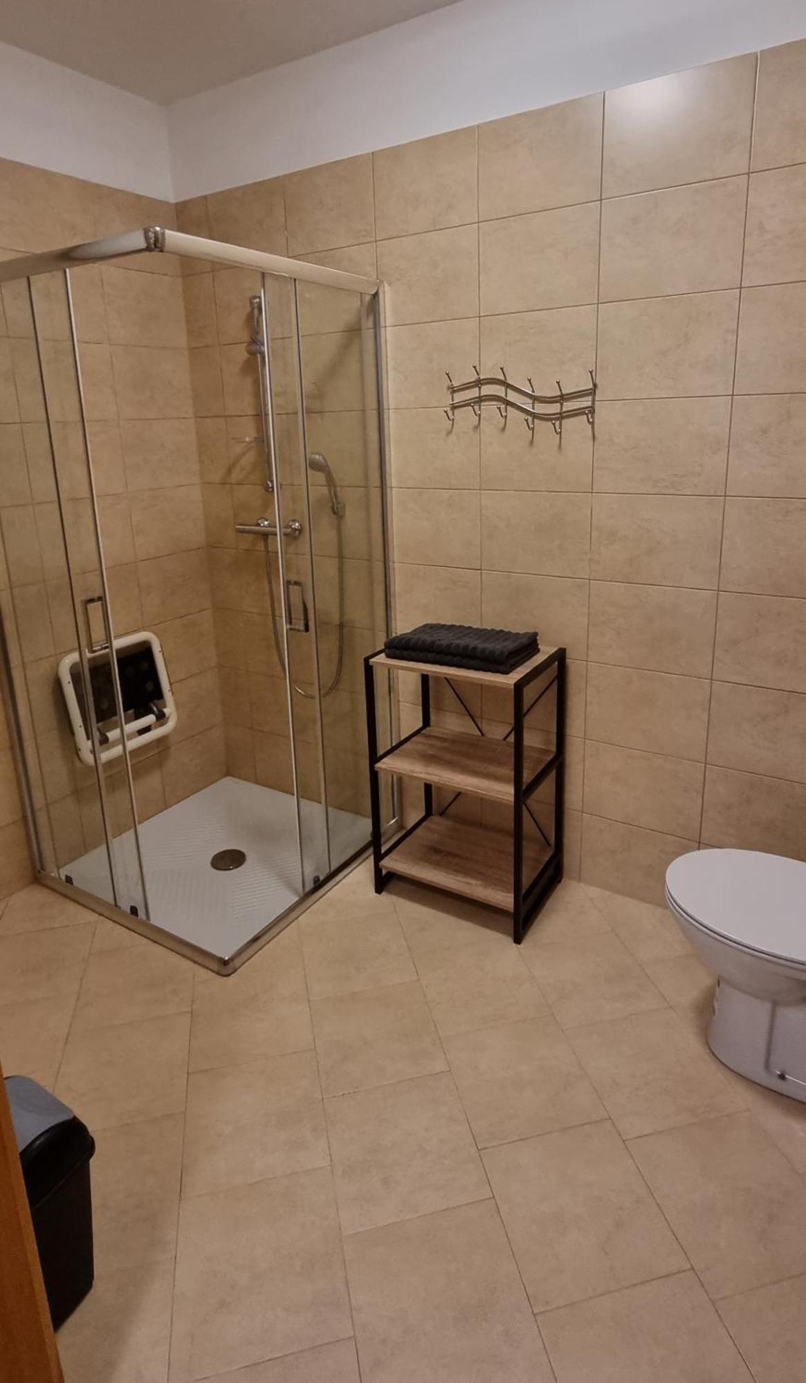 Apartmani Sunce I More بريمونتيرا المظهر الخارجي الصورة